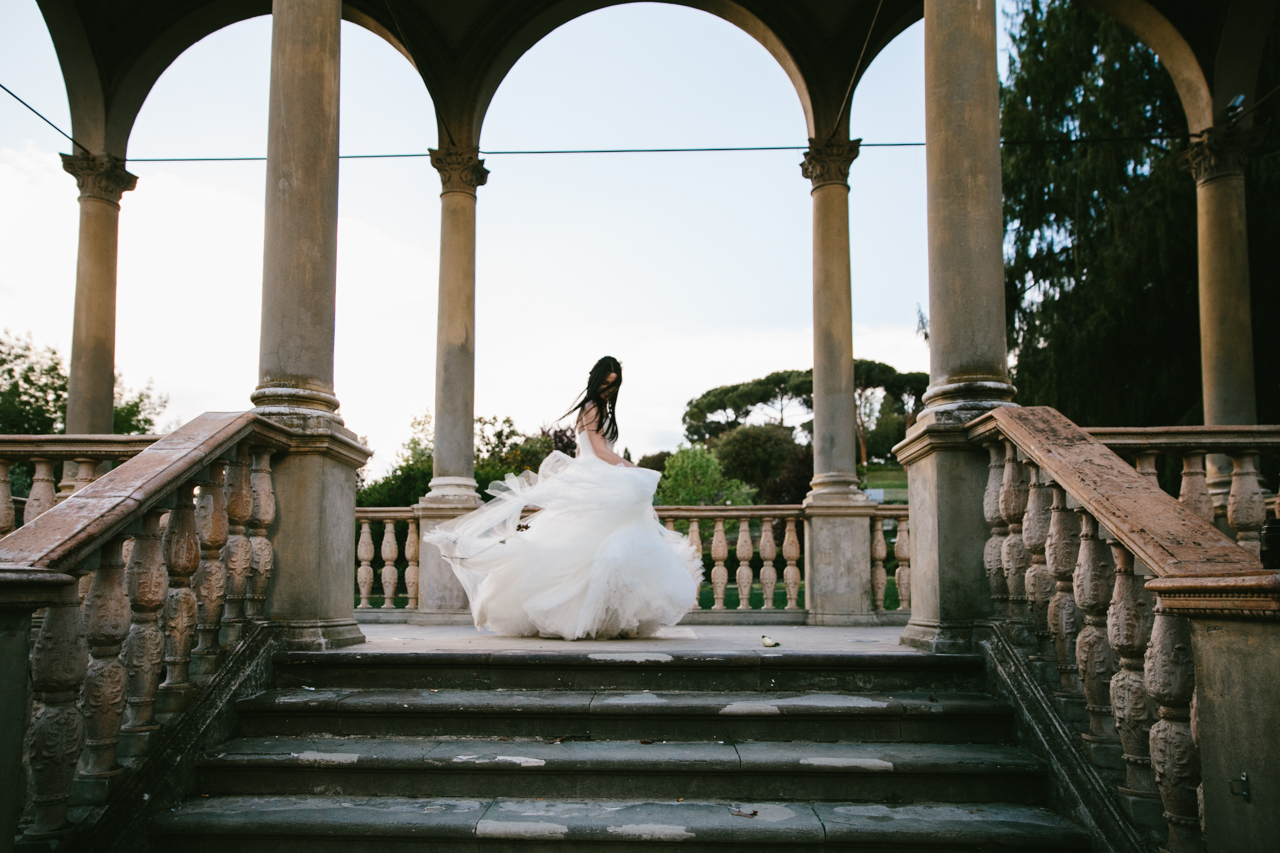 ©Barbara Buschiazzo_Wedding_photography_fotografo_ di_matrimonio Firenze tepidarium del roster sposa in abito da sposa octavia vera wang